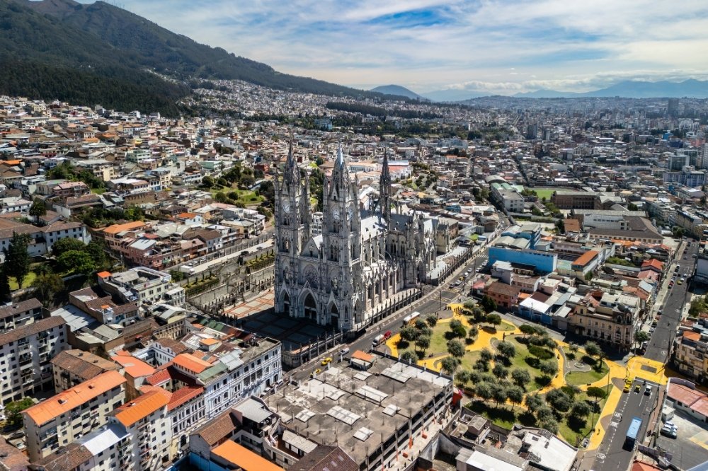 Quito Colonial City Tour / Quito Colonial · 4 h